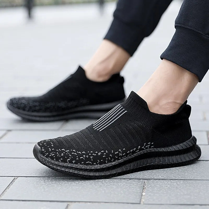 Breathable Men's Sneakers Comfortable Running Shoes Outdoor Slip On Walking Sneakers Jogging Shoes