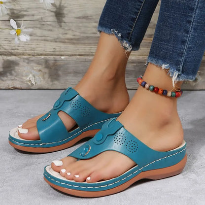 Women Casual Flat Flip Flop / Sandals